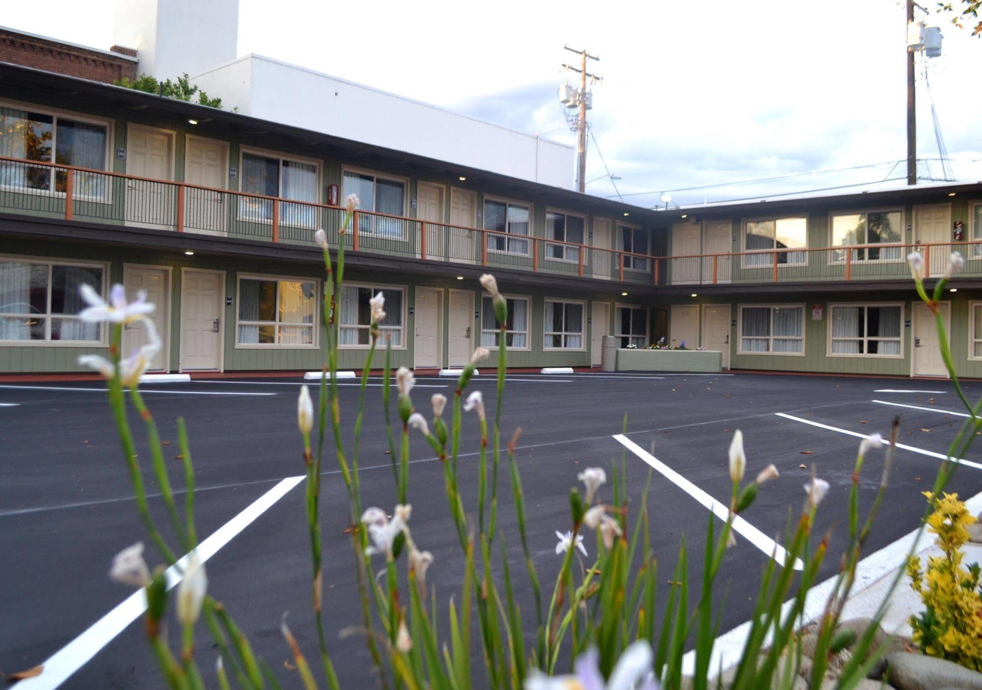 Thunderbird Lodge Redding Luaran gambar
